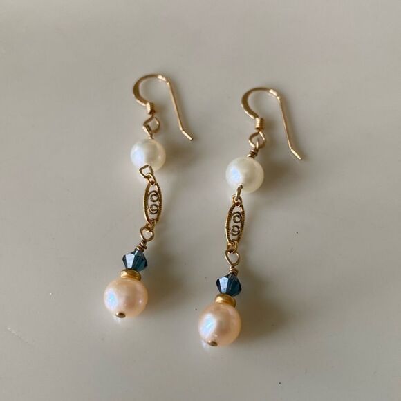 14k gold earrings - Picture 1 of 6